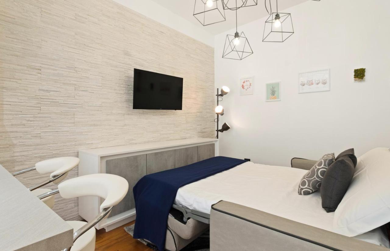 3 Bed Modern Flat - 15 Minutes Walk To Colosseum Rome Exterior photo