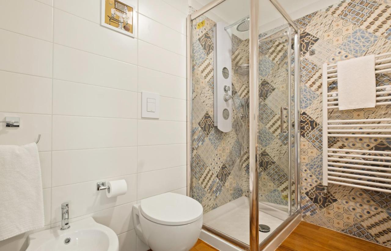 3 Bed Modern Flat - 15 Minutes Walk To Colosseum Rome Exterior photo