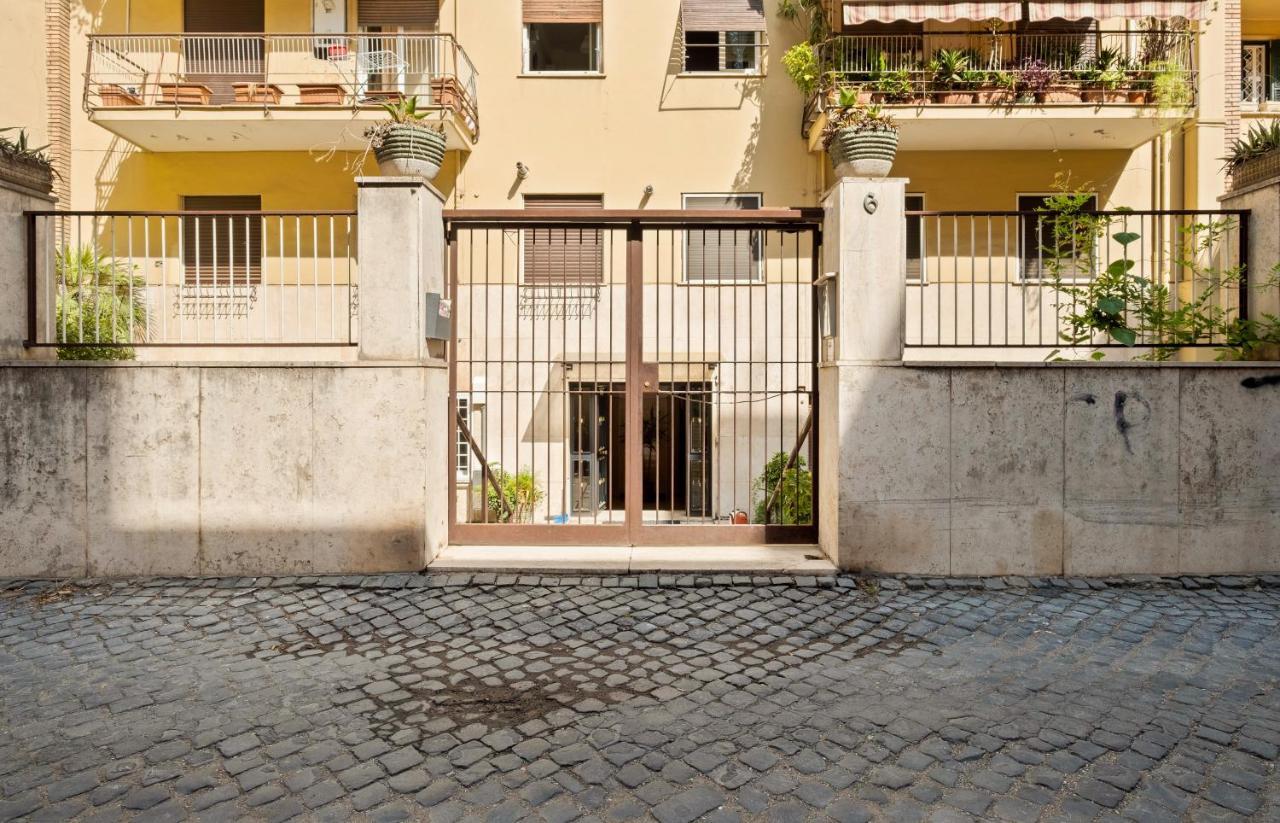 3 Bed Modern Flat - 15 Minutes Walk To Colosseum Rome Exterior photo